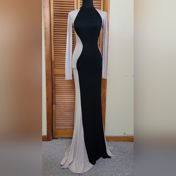 Goodtime USA Dresses & Skirts - EUC Goodtime USA Colorblock Maxi Dress Size Small